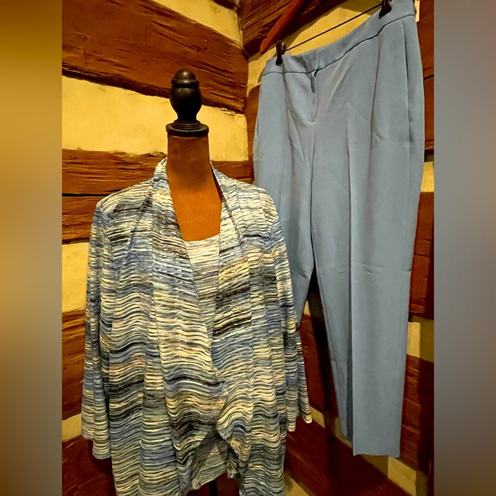 Kasper Blue Wave Pattern Pantsuit